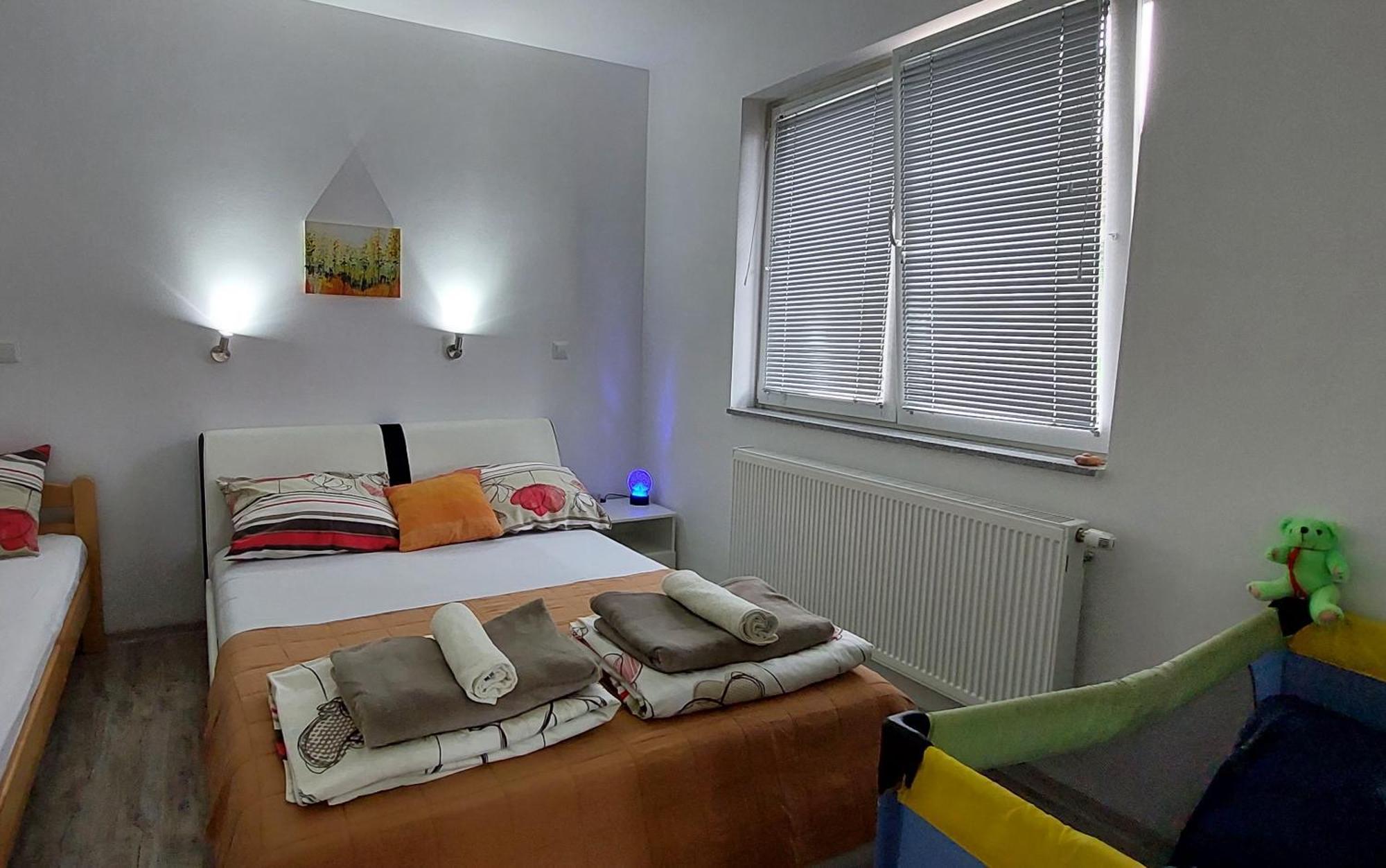 Apartments Window Бихач Экстерьер фото