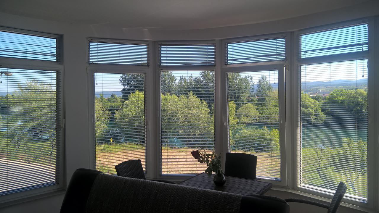 Apartments Window Бихач Экстерьер фото